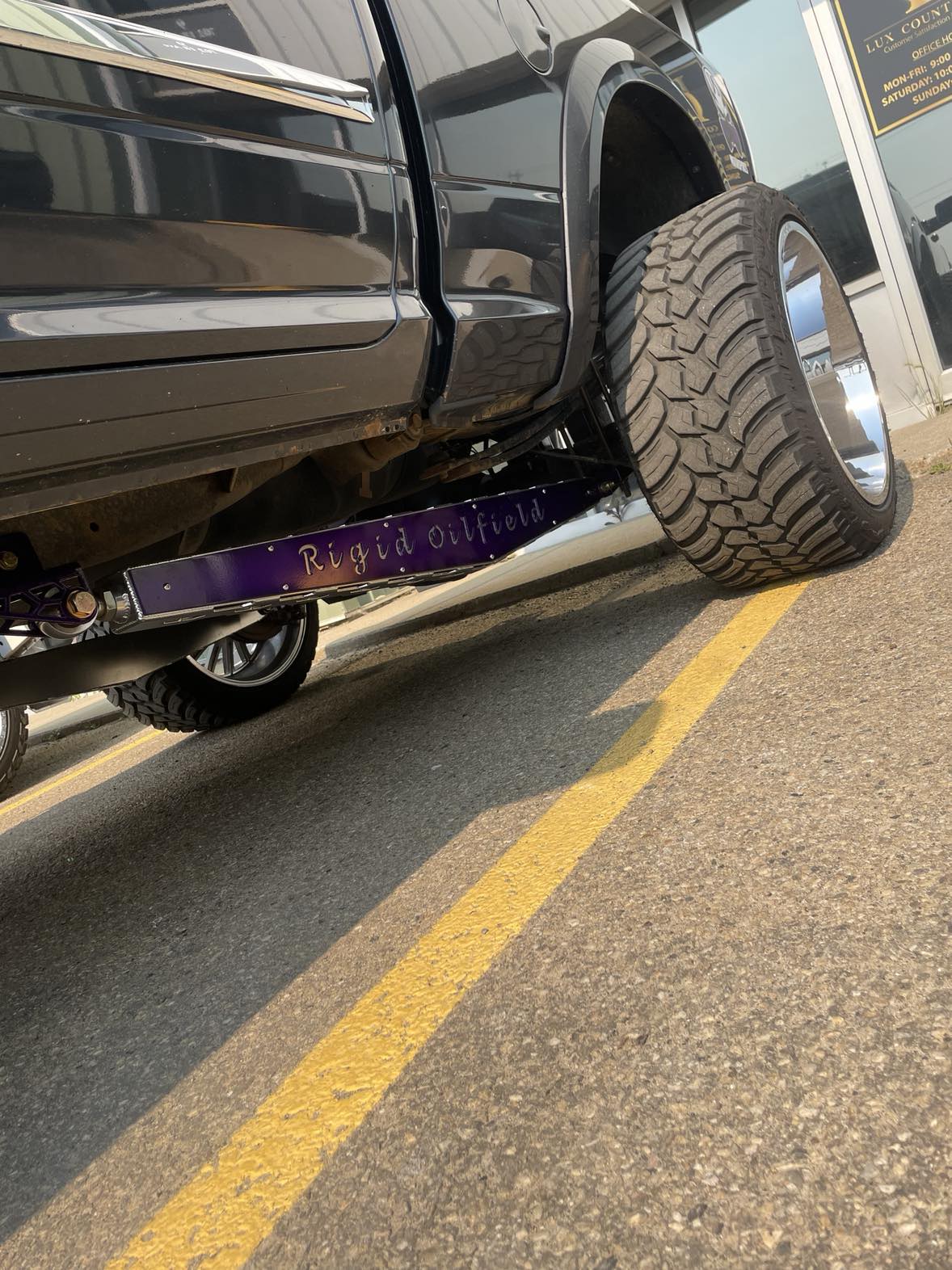 Box style traction bars
