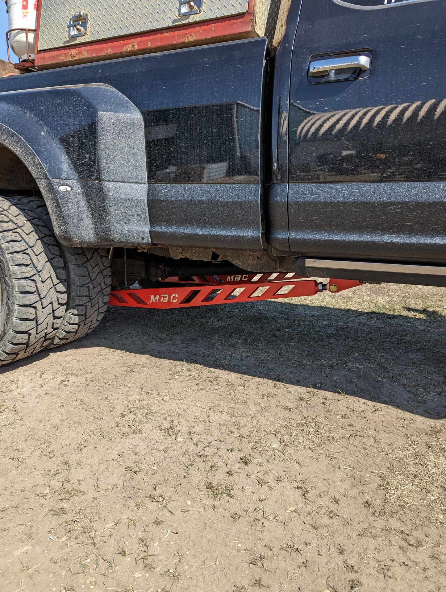 Box style traction bars